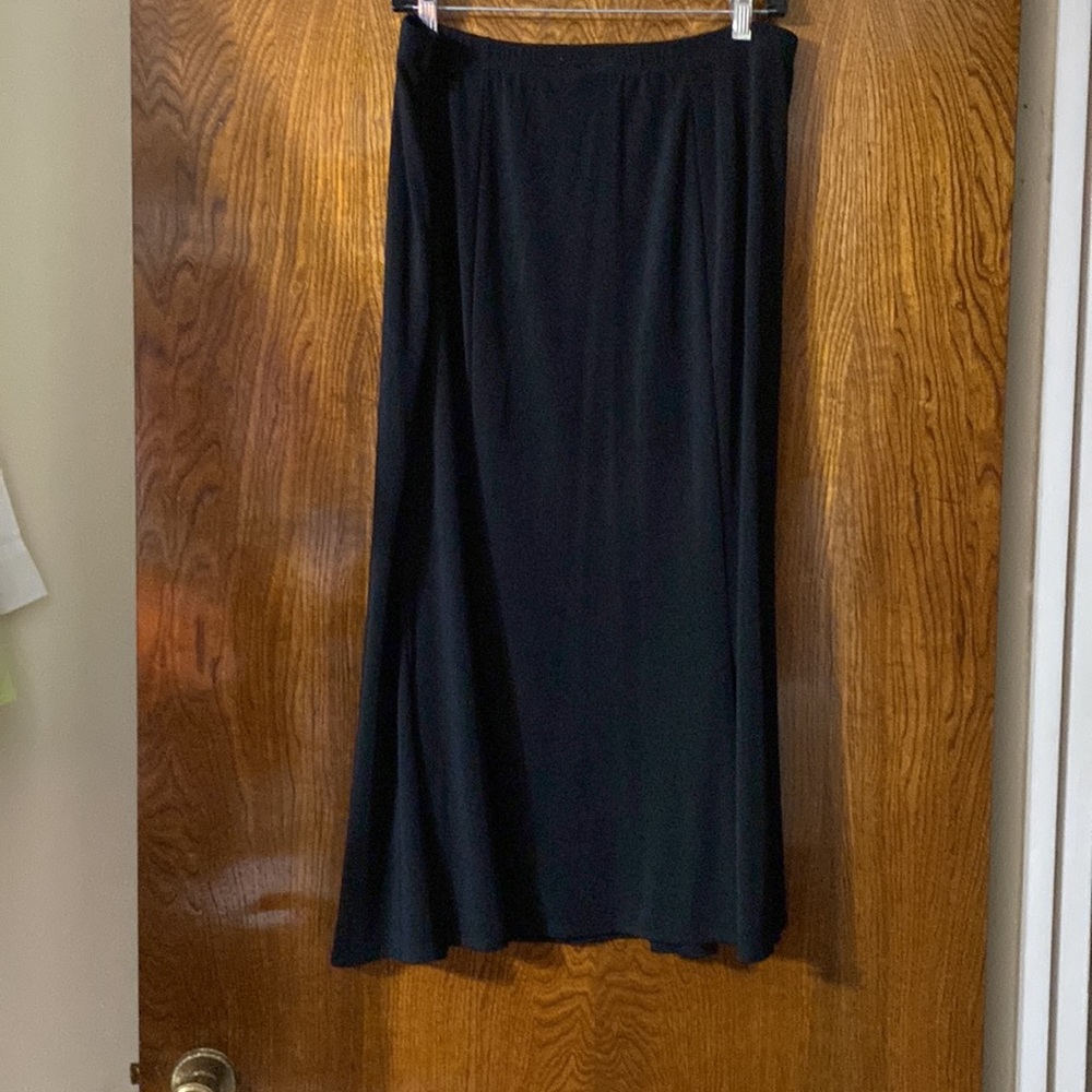 Notations / skirt / size size 1X price is firm - Picture 2 of 3